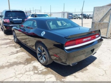 Dodge Challenger III 2014 Dodge Challenger Srt 8 6.4 Benzyna 470KM, zdjęcie 4