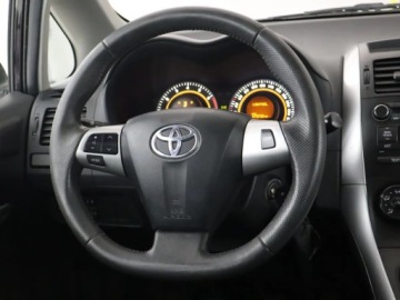 Toyota Auris I Hatchback 1.33VVT-i 100KM 2010 Toyota Auris 1.3 Dual VVT-i, Salon Polska, Klima, zdjęcie 15