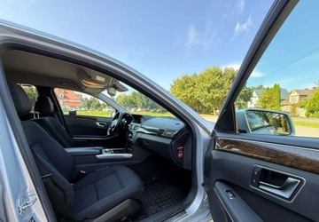 Mercedes Klasa E W212 Limuzyna 220 CDI BlueEFFICIENCY 170KM 2012 Mercedes-Benz Klasa E Mercedes-Benz Klasa E 220 BlueTEC 7G-TRONIC Elegance, zdjęcie 23