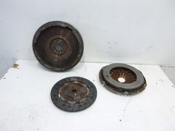 Koło zamachowe Sprzęgło Docisk VW Volkswagen Golf V 1.4 TSi CAXA Audi A3 8L