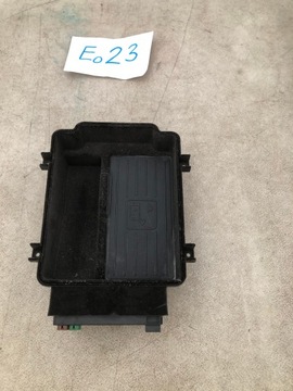 ŁADOWARKA PORTY AUDI Q8 4N0035502,4M8864981A