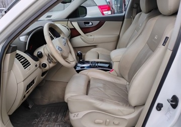 Infiniti FX II Crossover 3.0d V6 238KM 2011 Infiniti FX 2011r, 3.0 Diesel 4x4. AUTOMAT. Jezdzi. 3.0 Diesel 238KM, zdjęcie 6