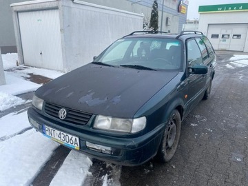 Volkswagen Passat B4 Sedan 1.9 TDI 90KM 1994