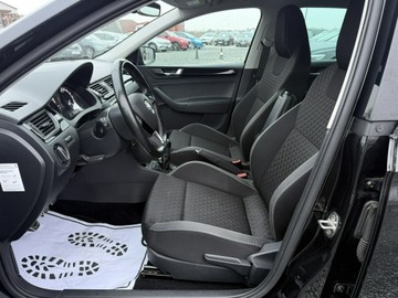 Skoda Rapid II Liftback Facelifting 1.0 TSI 110KM 2017 Škoda RAPID Skoda RAPID 1.0 12V TSI 110KM 2017r, zdjęcie 10