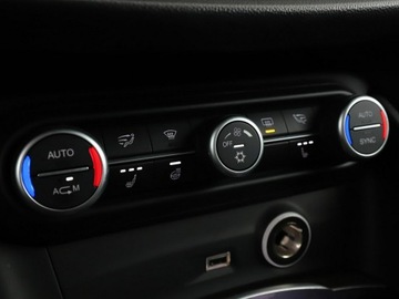 Alfa Romeo Stelvio SUV 2.0 Turbo 280KM 2017 Alfa Romeo Stelvio 4x4, 280KM, skóra, navi, klima, zdjęcie 25