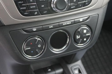 Citroen C-Elysee II Sedan Facelifting 1.2 PureTech 82KM 2019 Citroen C-Elysée 1.2 PureTech F-vat Gwarancja, zdjęcie 19