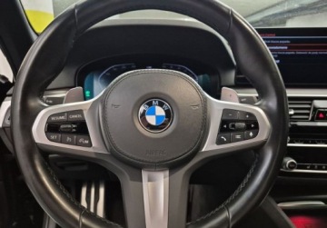 BMW Seria 5 G30-G31 Limuzyna Facelifting 3.0 540d 340KM 2022 BMW Seria 5 BMW Laser l Driving Assistant l M-Pakiet l HarmanKardon 3.0, zdjęcie 22