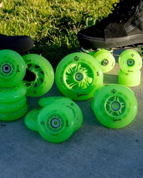 LUMINOUS GREEN APPLE GLOW 110MM ФЛУОРЕСЦЕНТНЫЕ КОЛЕСА ДЛЯ РОЛИКОВ РОЛИКИ LUMINOUS GREEN