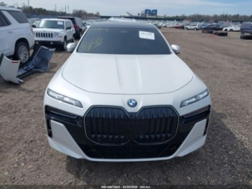 BMW Seria 7 G70 2024 BMW Seria 7 740i, 2024r., 4x4, 3.0L 3.0 Benzyna 375KM, zdjęcie 6