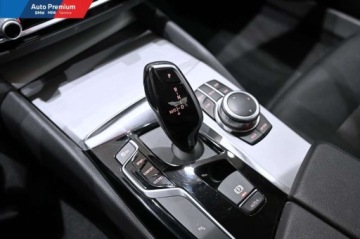 BMW Seria 5 G30-G31 Limuzyna 518d 150KM 2018 BMW Seria 5 518dSpryskiwacze ReflektorowSystem Nawigacji Business 2.0, zdjęcie 5