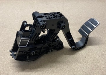 POTENCJOMETR PEDAŁ GAZU SCANIA R 2395420