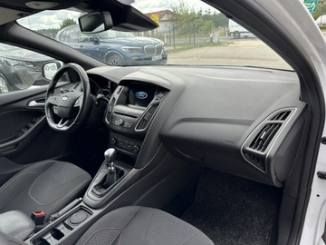 Ford Focus III Kombi Facelifting 1.0 EcoBoost 140KM 2018 Ford Focus ST-Line*Navi* Tylko 85000km!, zdjęcie 11