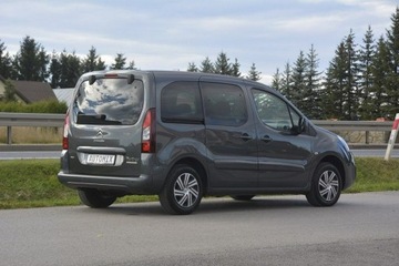 Citroen Berlingo II Van Facelifting 2015 1.6 BlueHDi 100KM 2016 Citroen Berlingo 1.6HDI doinwestowany Car Play led, zdjęcie 9