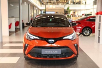 Toyota C-HR I Crossover Facelifting 2.0 Hybrid Dynamic Force 184KM 2020 Toyota C-HR Toyota C-HR 2.0 Hybrid Selection 2.0 Hybryda 184KM
