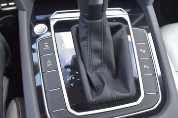 Volkswagen Arteon Fastback Facelifting 2.0 TDI 200KM 2022 Volkswagen Arteon Elegance 2.0TDI 200KM DSG7 4Motion Panorama Nappa Kamera, zdjęcie 28