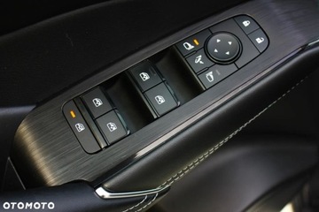 Nissan Qashqai III Crossover 1.3 DIG-T MHEV 140KM 2022 Nissan Qashqai Nissan Qashqai 1.3 DIG-T N-Connecta EU6d 1.3 Benzyna 140KM, zdjęcie 30