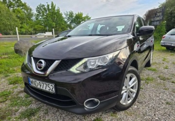Nissan Qashqai II Crossover 1.2 DIG-T 115KM 2016 Nissan Qashqai Nissan Qashqai 1.2 DIG-T Acenta 1.2 Benzyna 115KM, zdjęcie 1
