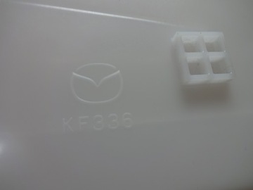 NÁDOBKA VYROVNÁVACÍ MAZDA 2 DJ CX-3 -- OE--