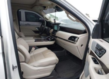 Lincoln Navigator III 2021 Lincoln Navigator 2021, 3.5L, 4x4, RESERVE, od ubezpieczalni 3.5 Benzyna, zdjęcie 9