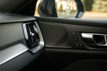 Volvo S60 III Sedan 2.0 T5 250KM 2019 R-DESIGN Z PAKIETEM HEICO__ 250KM __MEGA WYPOSAŻENIE, zdjęcie 31