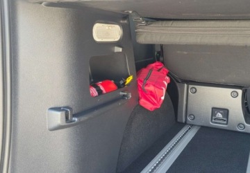 Renault Trafic III Combi 2.0 dCi  170KM 2023 Renault Trafic Spaceclass Escapade170 KMAUTOMATLozkoStolikPerfekt stanGwar, zdjęcie 30