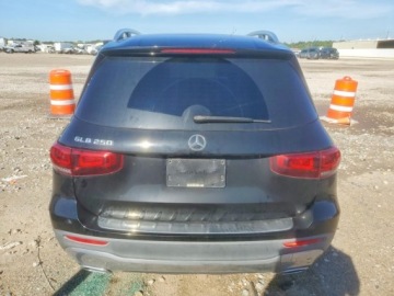 Mercedes GLB 2021 Mercedes-Benz GLB 250 2021 2.0 Benzyna 221KM, zdjęcie 2