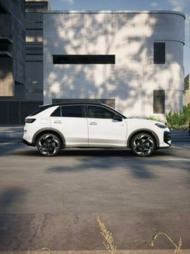 Volkswagen T-Roc I SUV Facelifting 1.5 TSI ACT 150KM 2026 Volkswagen T-Roc Wersja R-Line 1.5 eTSI 150 KM DSG, zdjęcie 4