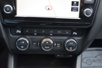 Skoda Octavia III Kombi 2.0 TDI CR DPF 150KM 2013 Skoda Octavia Nawigacja Pol-Skora XenonLed Grzane-Fotele Klimatronic Temp, zdjęcie 22