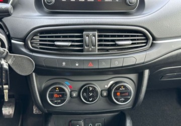 Fiat Tipo II Hatchback 1.4 T-Jet LPG 120KM 2016 Fiat Tipo 1,4 T 120KM Led Climatronic NAVI KAMERA Bezwypadkowy Serwis, zdjęcie 18