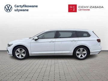 Volkswagen Passat B8 Variant Facelifting 2.0 TDI SCR 150KM 2023 Volkswagen Passat TDI 150KM Elegance LED Matrix Nawigacja Martwe pole, zdjęcie 1
