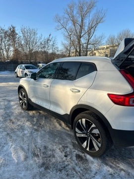 Volvo XC40 2024 Volvo XC 40 Plus 2024 ZarejestrowaneGotowe do jazdy 2.0 Benzyna 247KM, zdjęcie 5