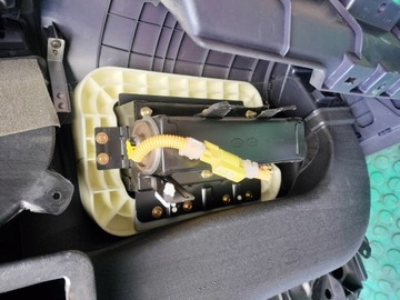 KIA PICANTO I ULOŽENÍ VZDUCHOVÉ AIRBAG KONZOLA PÁSY 04-