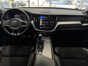 Volvo XC60 II Crossover D3 150KM 2018 Volvo XC 60 R-Design / LED / IntelliSafe / Salon P, zdjęcie 12