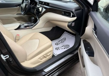 Toyota Camry IX Sedan 2.5 Hybrid Dynamic Force 218KM 2020 Toyota Camry salon Polska, Head-Up, FV-VAT 23, 1 rej 21r. 2.5 Hybryda, zdjęcie 17