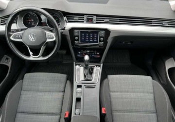 Volkswagen Passat B8 Limousine Facelifting 1.5 TSI EVO 150KM 2021 Volkswagen Passat Pakiet Travel Assist, ACC, ergoComfort, Bezwypadkowy, Sa, zdjęcie 3