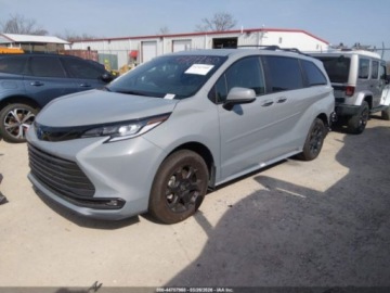 Toyota Sienna III 2025 Toyota Sienna Woodland Edition 2025 2.5 Hybryda 245KM, zdjęcie 1