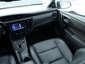 Toyota Auris II Touring Sports Facelifting 1.8 Hybrid 136KM 2016 Toyota Auris Hybrid, Salon Polska, Serwis ASO, zdjęcie 7