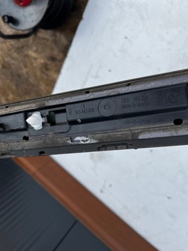 LIŠTA DVEŘE PRAVÝ PŘEDNÍ VW VOLKSWAGEN BEETLE 5C 5C5853970 BARVA LH8Z