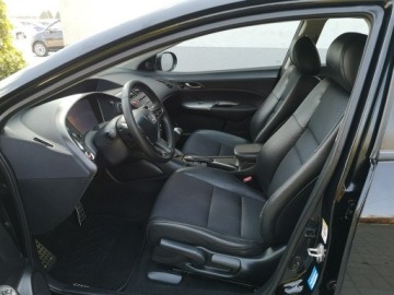 Honda Civic VIII Hatchback 3d 1.8 i-VTEC 140KM 2010 Honda Civic 1.8 I-VTEC 140KM Klimatronic Tempomat, zdjęcie 15