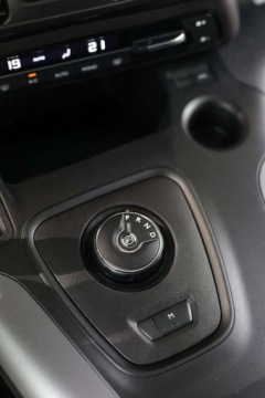 Toyota 2023 Toyota Proace City Verso City Verso Long 1.5 D-4D Family Aut. 1.5 Diesel, zdjęcie 15