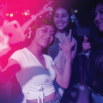 E27 A60 Светодиодная лампа 10 Вт=75 Вт 1055 лм RGB CCT 240° с регулируемой яркостью WIFI TUYA SMART