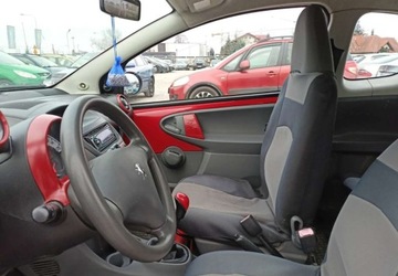 Peugeot 107 Hatchback 5d 1.0 12V 68KM 2006 Peugeot 107 Peugeot 107 Benzyna 68KM, zdjęcie 7