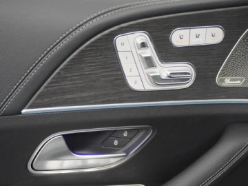 Mercedes GLE V167 SUV Facelifting 3.0 450d 367KM 2026 MERCEDES-BENZ GLE 450 d 4-Matic AMG Line 3.0 (367KM) 2026, zdjęcie 15