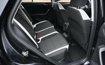 Volkswagen T-Roc I SUV 2.0 TDI 150KM 2021 Volkswagen T-Roc 2,0 TDI 150 KM DSG Nawigacja Kamera DIGITAL FULL UNITED, zdjęcie 24