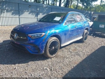 Mercedes GLC C254/X254 2023 Mercedes-Benz GLC 300 4Matic Suv 2023 2.0l 2.0 Benzyna 255KM, zdjęcie 1