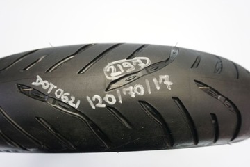 ШИНА BRIDGESTONE BATTLAX T32 120/70/17 DOT0621