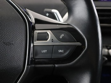 Peugeot 3008 II Crossover 1.5 BlueHDI 130KM 2018 Peugeot 3008 Automat Virtual Navi Kamera cofania, zdjęcie 30