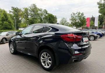 BMW X6 F16 Crossover xDrive50i 450KM 2017 BMW X6 Salon Polska Czujniki Kamera Automat 4.4 Benzyna 450KM, zdjęcie 24