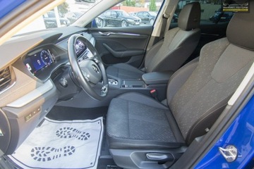 Skoda Octavia IV Liftback 1.5 TSI EVO 150KM 2023 Škoda Octavia Skoda Octavia LEDY / Kamera Cofania, zdjęcie 23