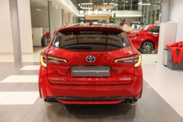 Toyota Corolla XII TS Kombi 2.0 Hybrid Dynamic Force 184KM 2020 Toyota Corolla 2.0 Hybrid Comfort 2.0 Hybryda 184KM, zdjęcie 3